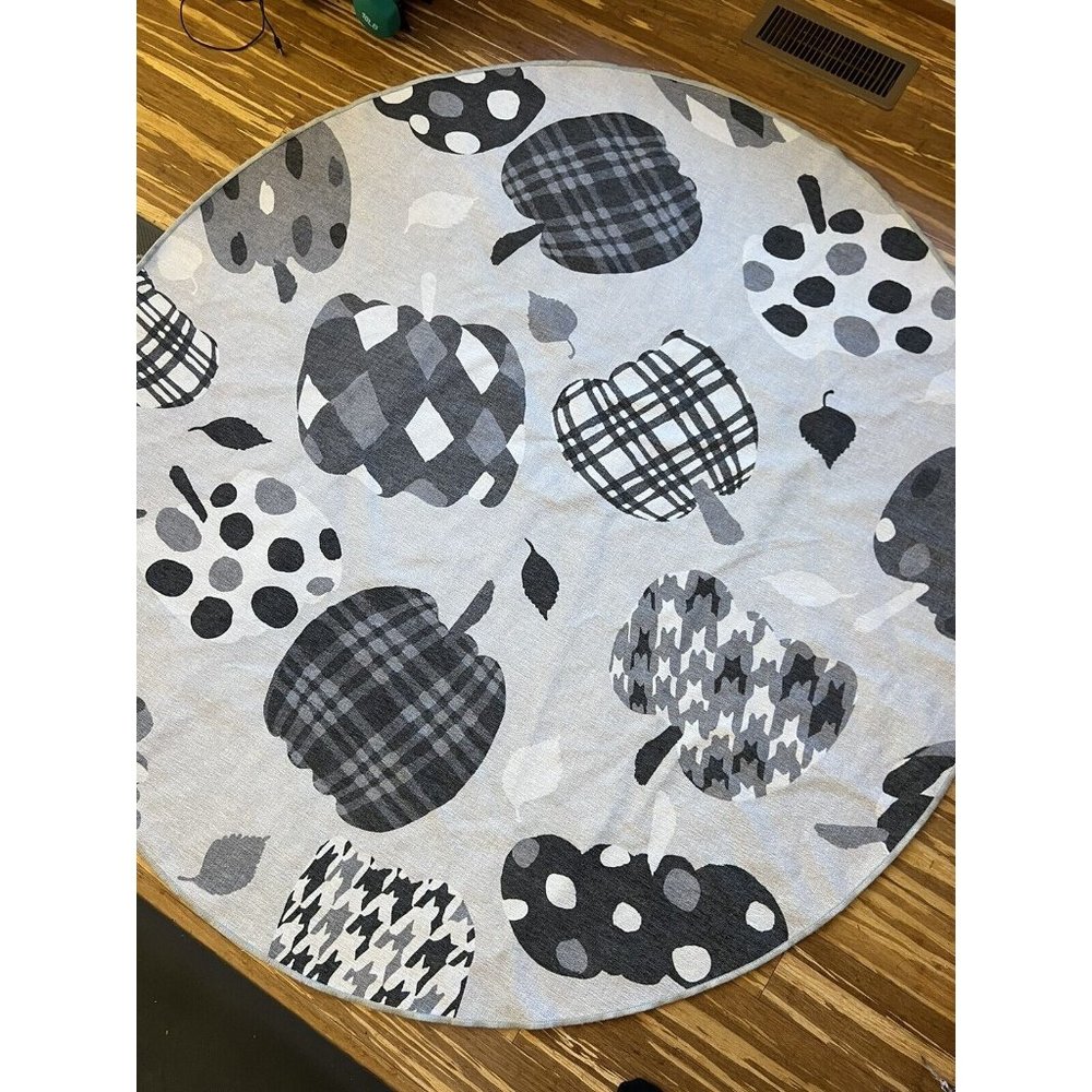 6 Foot Round Ruggable Fall Pumpkin Neutral Gray Black Dining Area Rug TOP ONLY